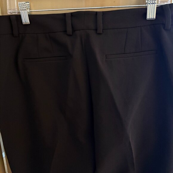 Tahari NWT Black Ankle Pants Size 8 - Picture 3 of 6